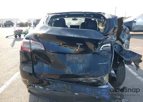 2020 Tesla Model Y Long Range Dual Motor All-Wheel Drive из США, поврежденный, VIN 5YJYGDEE0LF048369